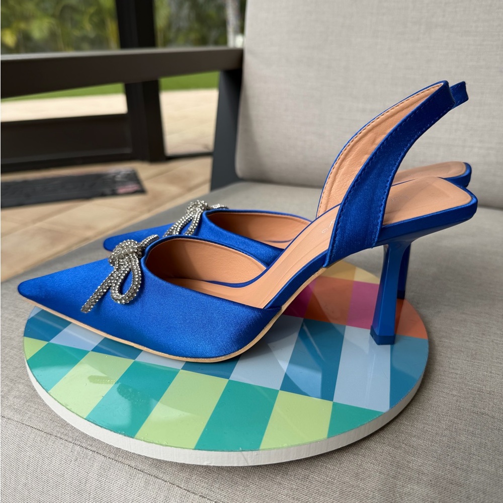 Blue Satin Women's Slingback heels with Rhinestone Bows size 8,5 - Picture 5 of 12